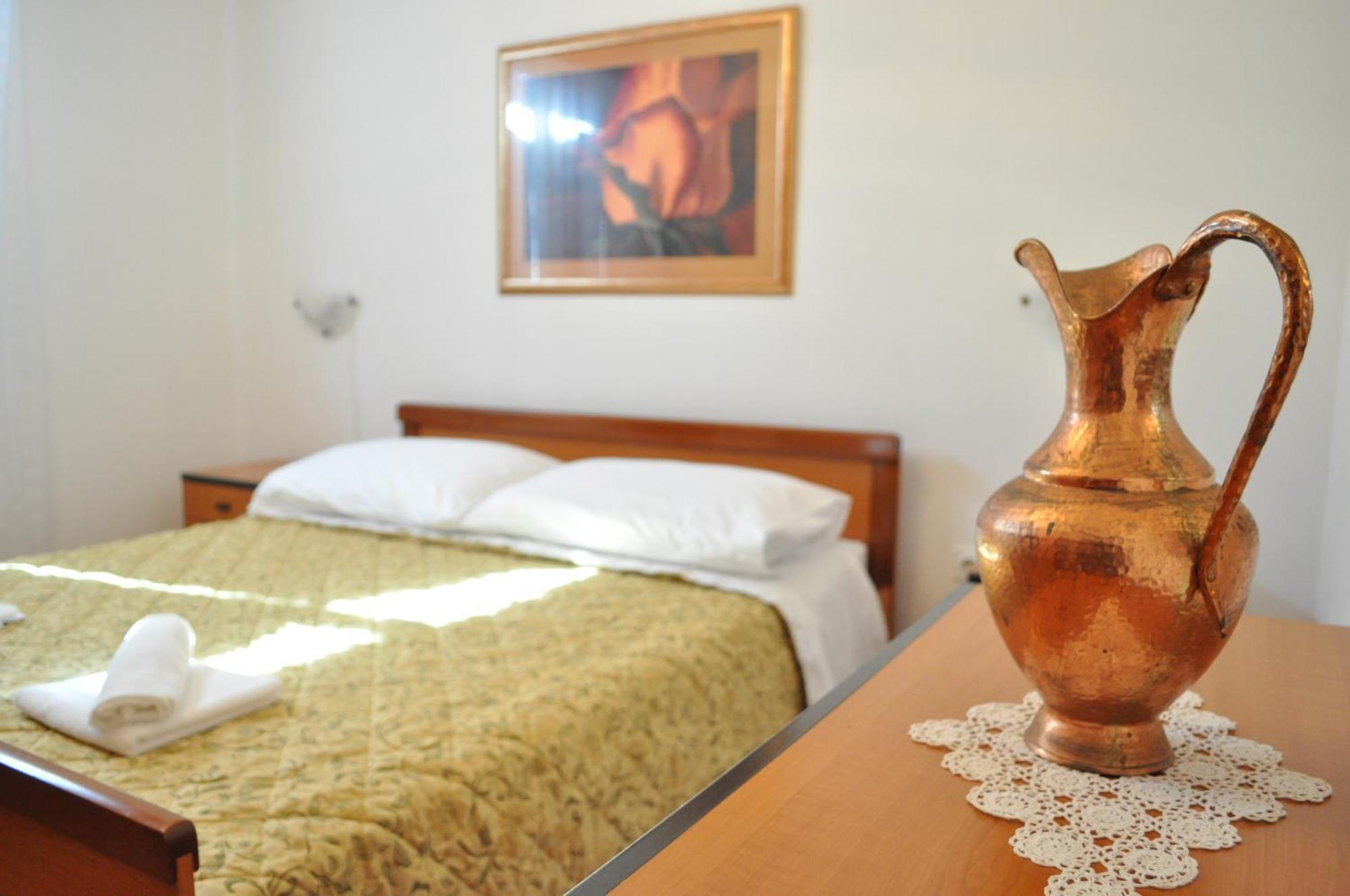 Apartman Ostrea *** Bale Extérieur photo